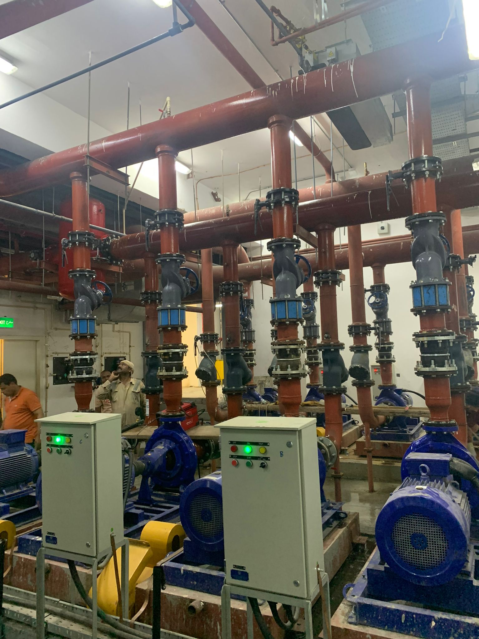 Commercial building mechanical systems